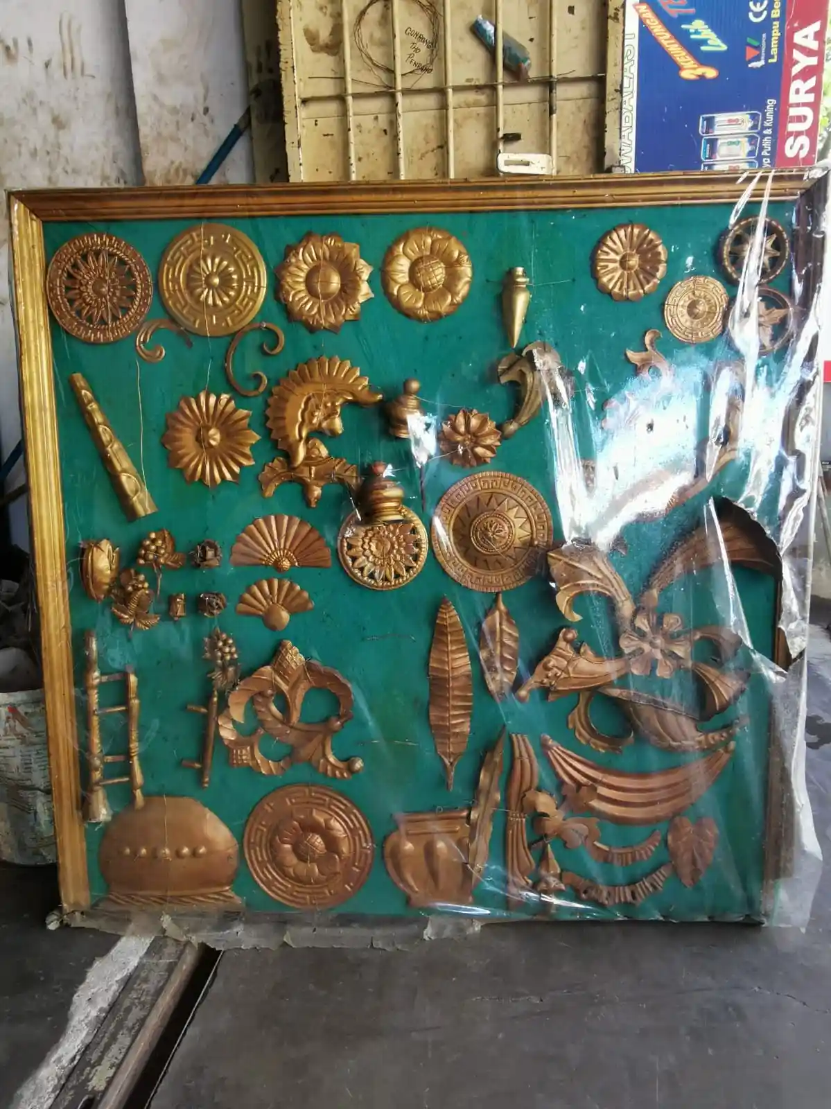 Ornamen besi pagar